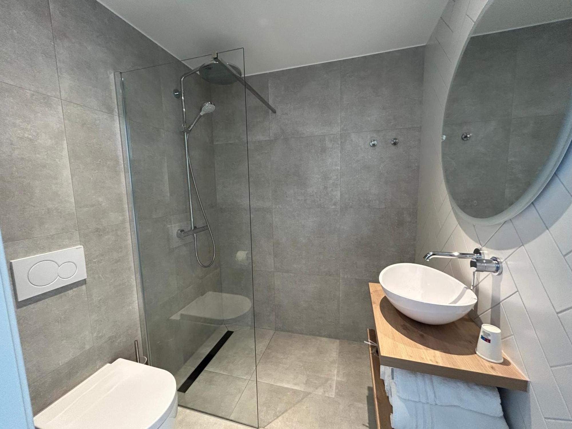 קאטשאופל Hotel De Slapende Hollander מראה חיצוני תמונה